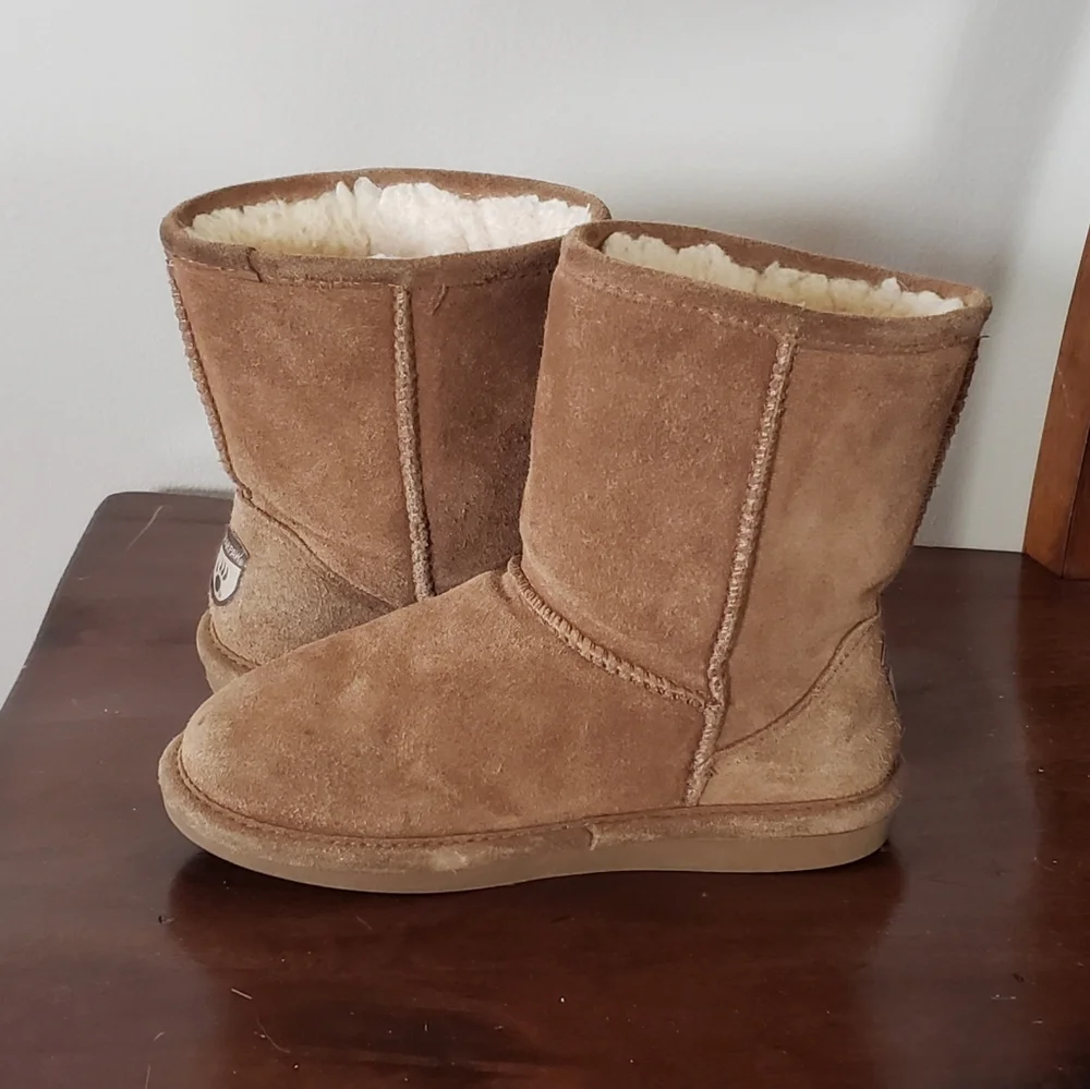 BearPaw Evangeline Youth Brown Suede Boot Size 3